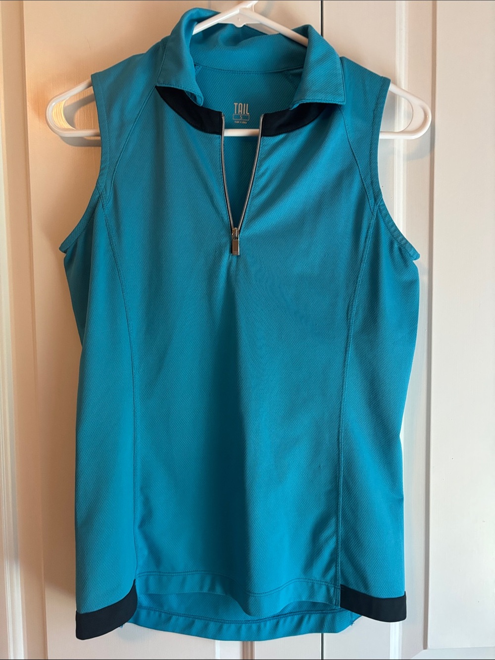 Tail Sleeveless Zip Golf Polo in Turquoise with Black Trim